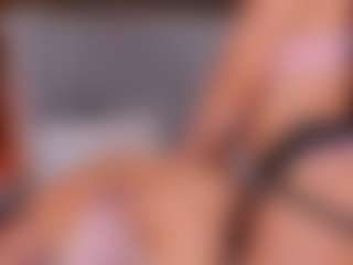 Live cam show with Emperatriz y Linsey - Latina on hornycams.live | colombia
