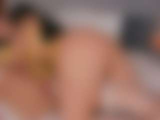 Emperatriz y Linsey's Live Sex Cam Show