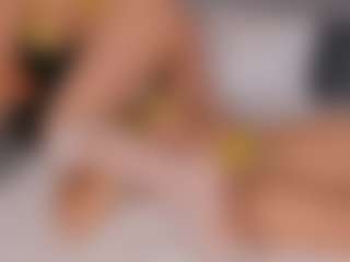 Emperatriz y Linsey's Live Sex Cam Show