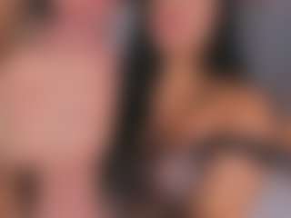 Emperatriz y Linsey's Live Sex Cam Show