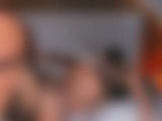 Emperatriz y Linsey's Live Sex Cam Show