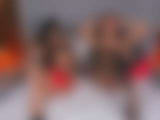 Emperatriz y Linsey's Live Sex Cam Show