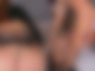 Emperatriz y Linsey's Live Sex Cam Show