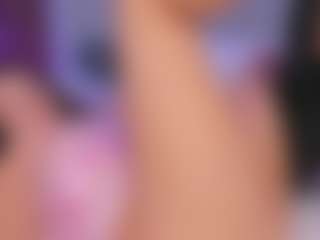 Emperatriz y Linsey's Live Sex Cam Show