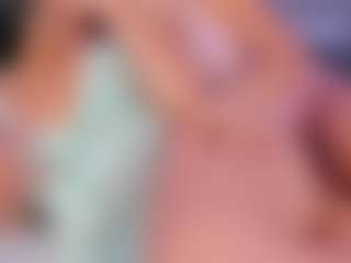 Emperatriz y Linsey's Live Sex Cam Show