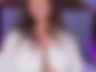 Live cam show with Emperatriz y Linsey - Deepthroat on TeamSkeetLive