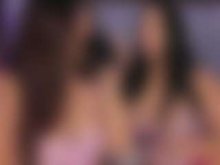 Emperatriz y Linsey's Live Sex Cam Show