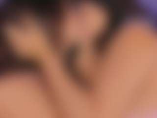 Emperatriz y Linsey's Live Sex Cam Show