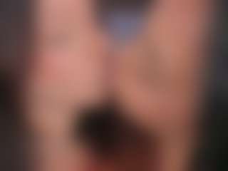 Live cam show with Emperatriz y Linsey - Fetish Big Tits on Uber Horny