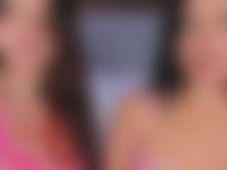 Emperatriz y Linsey's Live Sex Cam Show
