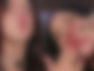 Emperatriz y Linsey's Live Sex Cam Show
