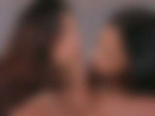 Live cam show with Emperatriz y Linsey - Dirty on Camsoda