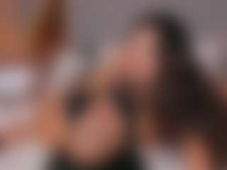 Emperatriz y Linsey's Live Sex Cam Show