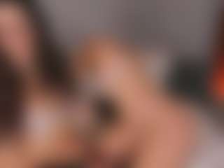 Live cam show with Emperatriz y Linsey - Deepthroat on Instabang