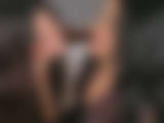 Emperatriz y Linsey's Live Sex Cam Show