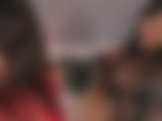 Emperatriz y Linsey's Live Sex Cam Show