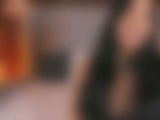 Emperatriz y Linsey's Live Sex Cam Show