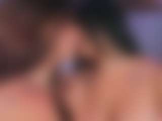 Emperatriz y Linsey's Live Sex Cam Show