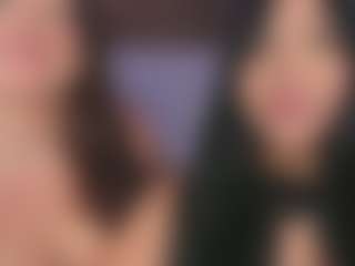 Emperatriz y Linsey's Live Sex Cam Show