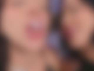Emperatriz y Linsey's Live Sex Cam Show