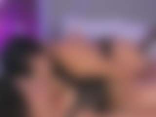 Emperatriz y Linsey's Live Sex Cam Show