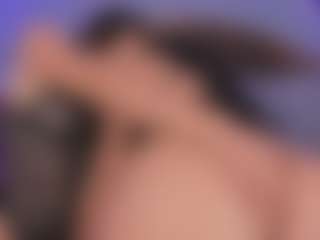 Emperatriz y Linsey's Live Sex Cam Show
