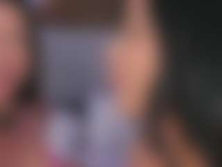 Emperatriz y Linsey's Live Sex Cam Show