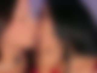 Live cam show with Emperatriz y Linsey - Big Tits on Camsoda