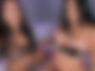 Emperatriz y Linsey's Live Sex Cam Show