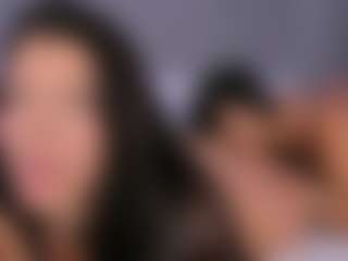 Emperatriz y Linsey's Live Sex Cam Show