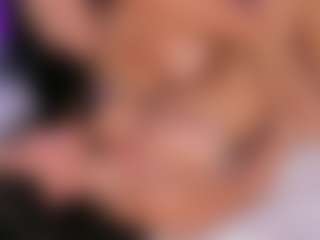 Emperatriz y Linsey's Live Sex Cam Show