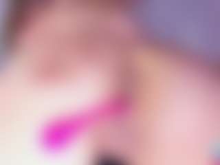 Live cam show with NicoleBlake - Dildo on crypto-cams