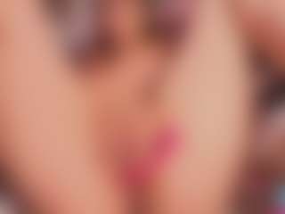 Live cam show with NicoleBlake - Squats on Soda Cam