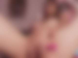 Live cam show with NicoleBlake - Public on livesexfox.com