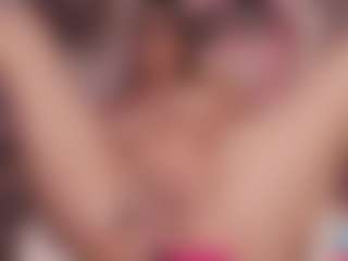Live cam show with NicoleBlake - Teen (18+) on livesuperchat.net