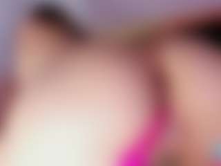 Live cam show with NicoleBlake - Small Tits on Free Soda