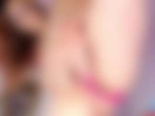 Live cam show with NicoleBlake - Blonde Hair on TeamSkeetLive