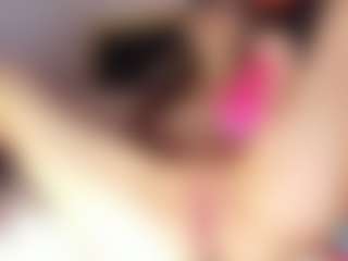 Live cam show with NicoleBlake - Camel Toe on Milfs Live