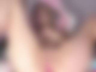 Live cam show with NicoleBlake - Smoking on luckytryst.com
