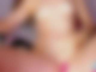 Live cam show with NicoleBlake - Smoking on Camsoda