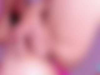 Live cam show with NicoleBlake - Thin on SinfulBabes