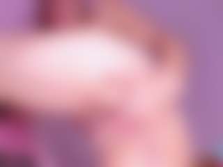 Live cam show with NicoleBlake - Smoking on Camiplay Live