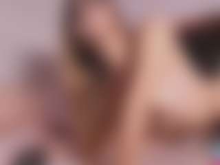 Live cam show with NicoleBlake - Smoking on CSO-WL