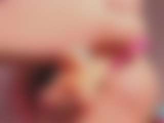 Live cam show with NicoleBlake - Playdildo on luckytryst.com