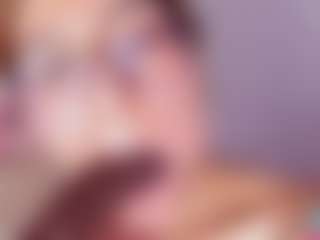 Live cam show with NicoleBlake - Solo on camwithhim.com
