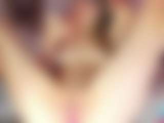 Live cam show with NicoleBlake - Brown Eyes Blonde Hair on Hubzter Live