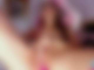 Live cam show with NicoleBlake - Smoking on Hubzter Live