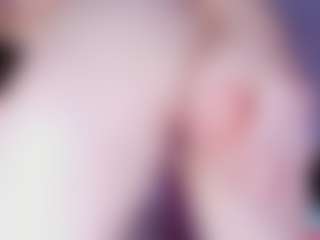 Live cam show with NicoleBlake - Smoking on Camsoda.co