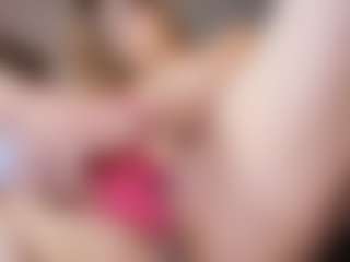 Live cam show with NicoleBlake - Deepthroat on Fit Hotties