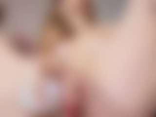 Live cam show with NicoleBlake - Fingering on fuck-show.com